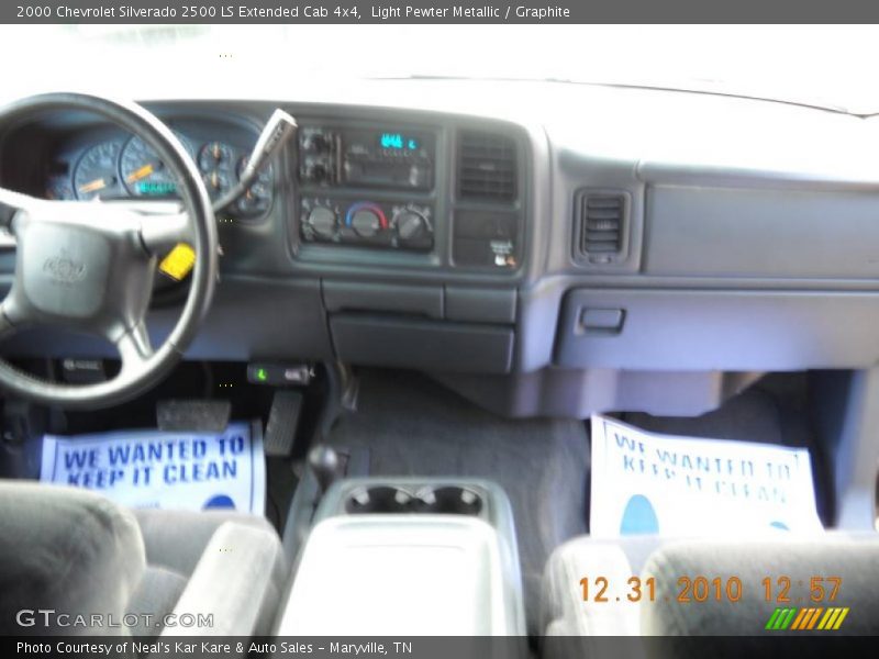 Light Pewter Metallic / Graphite 2000 Chevrolet Silverado 2500 LS Extended Cab 4x4