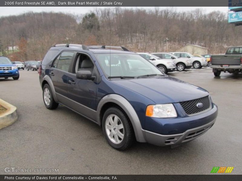 Front 3/4 View of 2006 Freestyle SE AWD