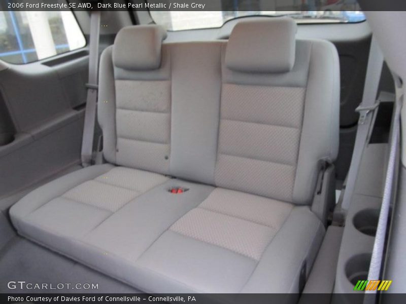  2006 Freestyle SE AWD Shale Grey Interior