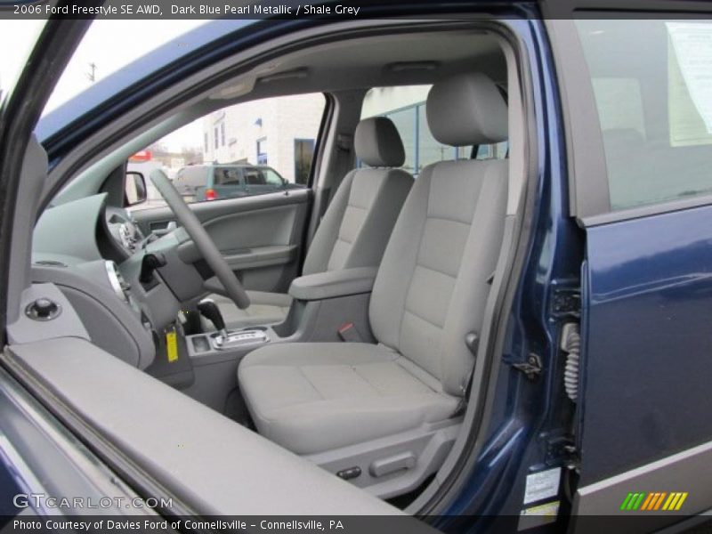  2006 Freestyle SE AWD Shale Grey Interior
