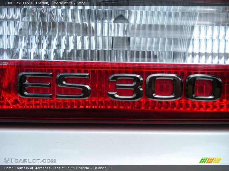 Crystal White / Ivory 2000 Lexus ES 300 Sedan