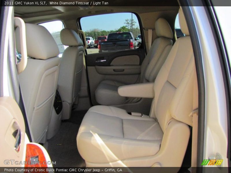 White Diamond Tintcoat / Light Tan 2011 GMC Yukon XL SLT