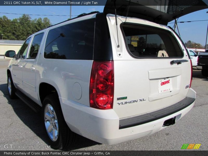 White Diamond Tintcoat / Light Tan 2011 GMC Yukon XL SLT
