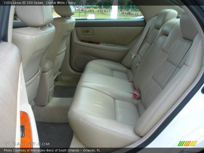 Crystal White / Ivory 2000 Lexus ES 300 Sedan