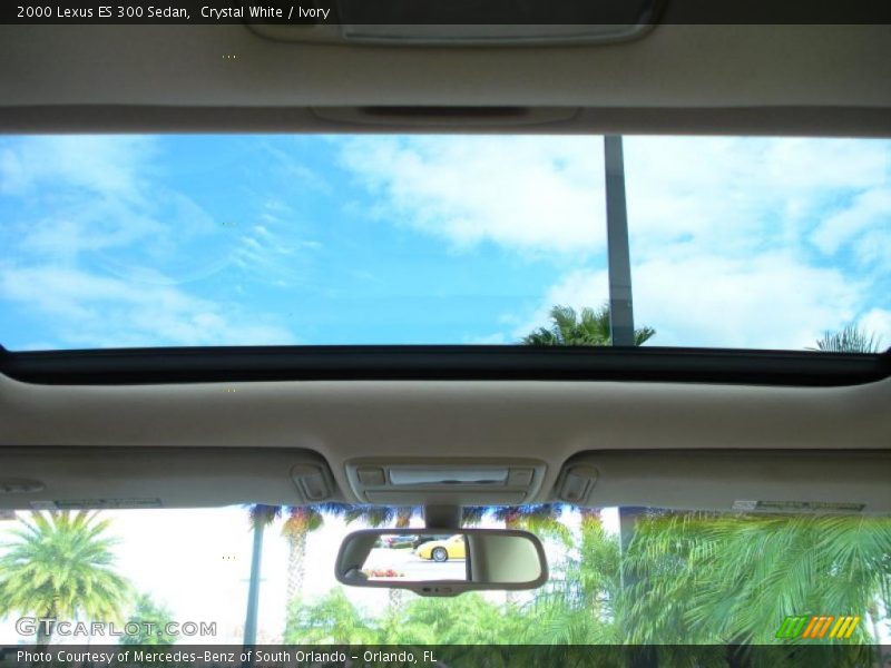 Crystal White / Ivory 2000 Lexus ES 300 Sedan