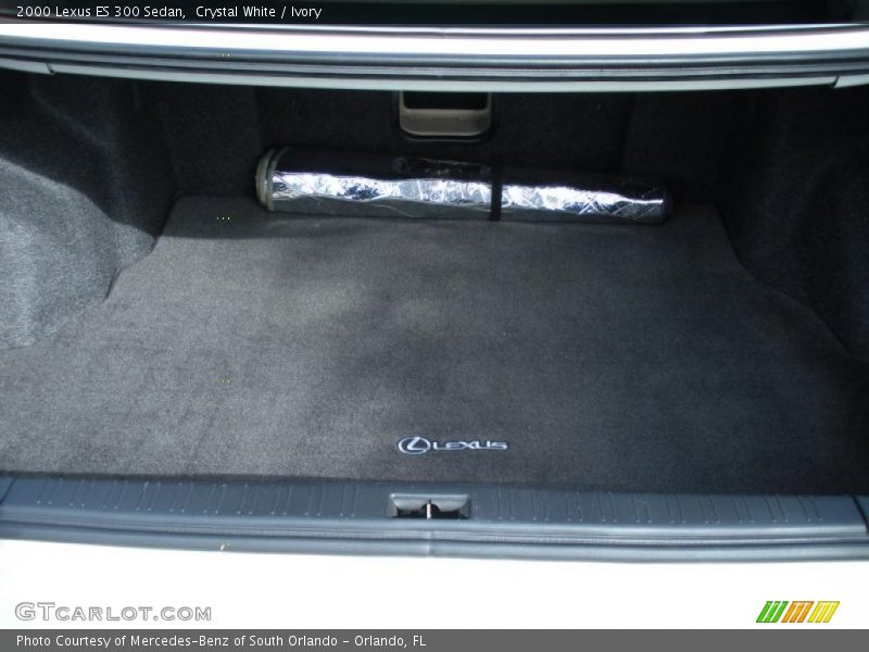 Crystal White / Ivory 2000 Lexus ES 300 Sedan