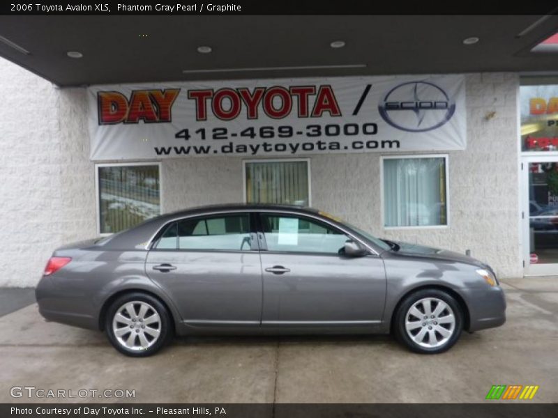 Phantom Gray Pearl / Graphite 2006 Toyota Avalon XLS