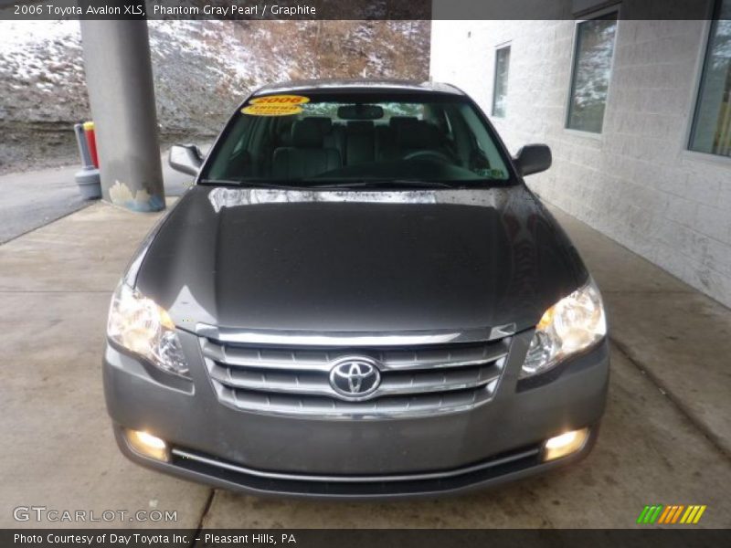 Phantom Gray Pearl / Graphite 2006 Toyota Avalon XLS