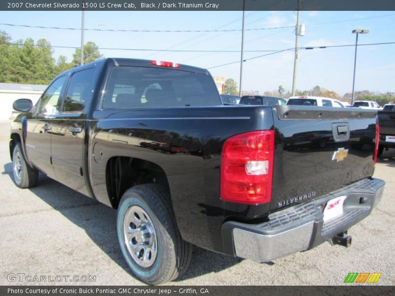 Black / Dark Titanium Gray 2007 Chevrolet Silverado 1500 LS Crew Cab