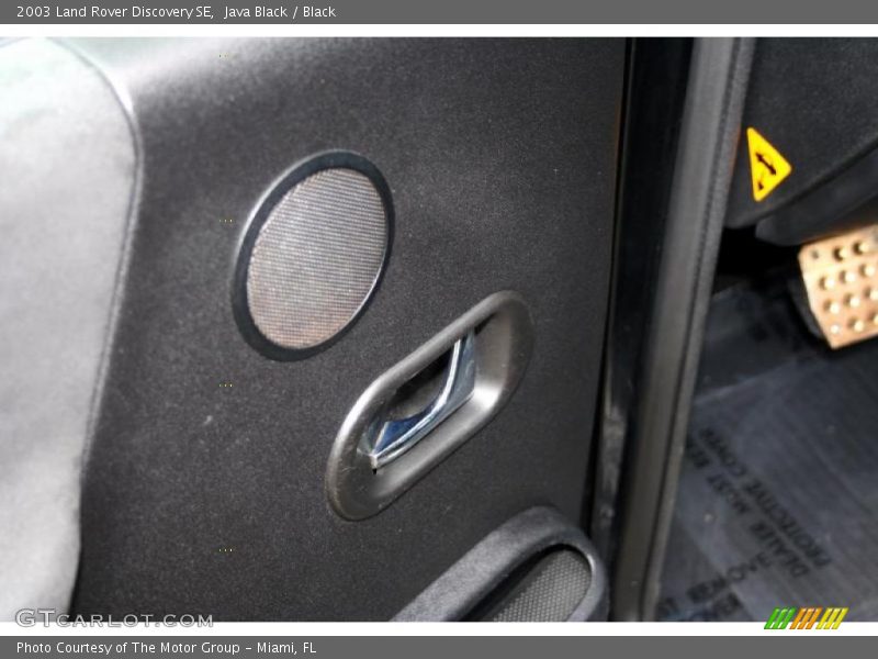 Java Black / Black 2003 Land Rover Discovery SE