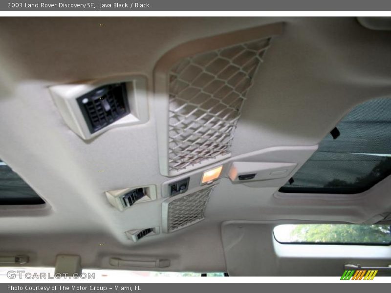 Sunroof of 2003 Discovery SE