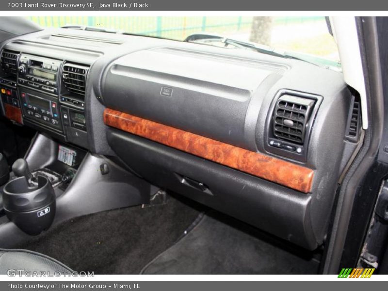 Java Black / Black 2003 Land Rover Discovery SE