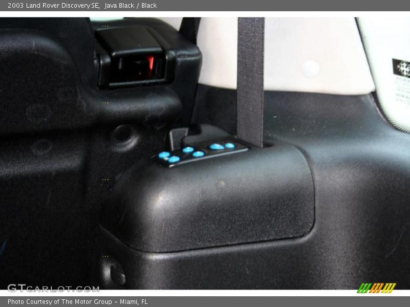 Java Black / Black 2003 Land Rover Discovery SE