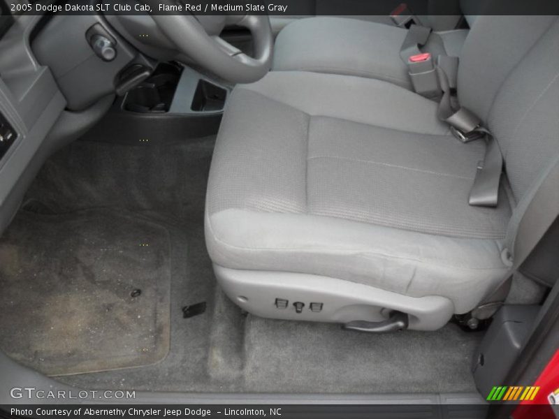 Flame Red / Medium Slate Gray 2005 Dodge Dakota SLT Club Cab