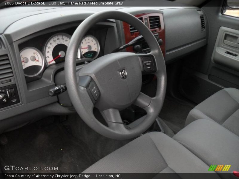 Flame Red / Medium Slate Gray 2005 Dodge Dakota SLT Club Cab