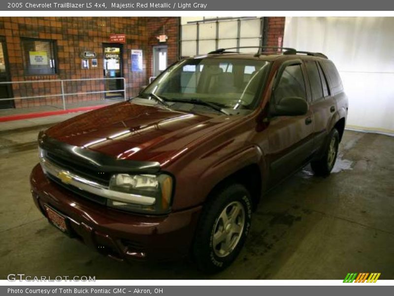 Majestic Red Metallic / Light Gray 2005 Chevrolet TrailBlazer LS 4x4