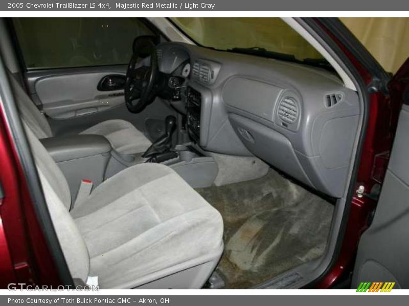 Majestic Red Metallic / Light Gray 2005 Chevrolet TrailBlazer LS 4x4