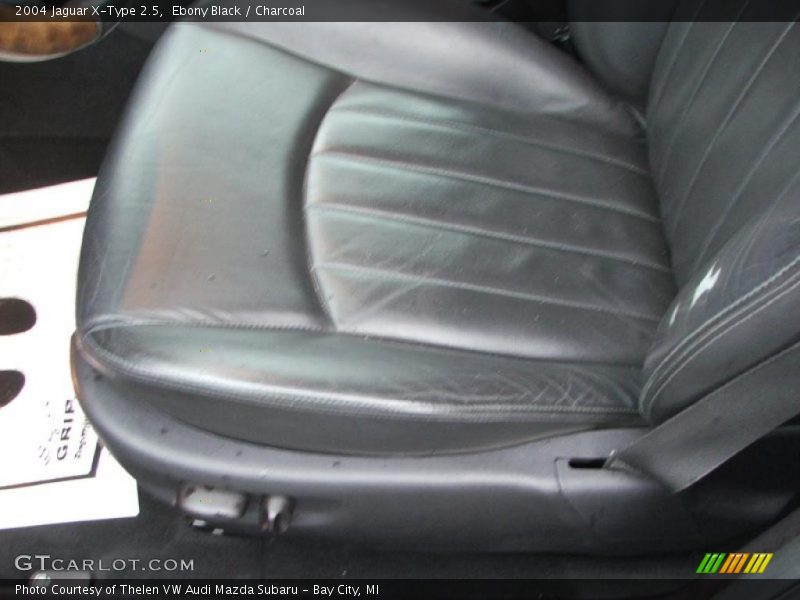 Ebony Black / Charcoal 2004 Jaguar X-Type 2.5
