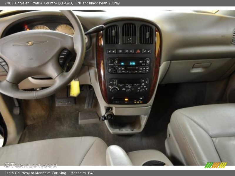 Brilliant Black Pearl / Gray 2003 Chrysler Town & Country LXi AWD