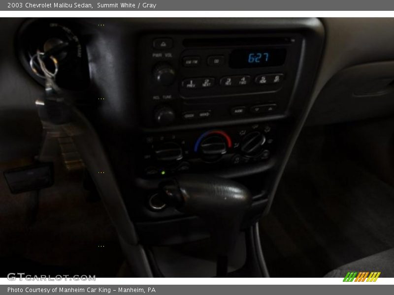 Summit White / Gray 2003 Chevrolet Malibu Sedan