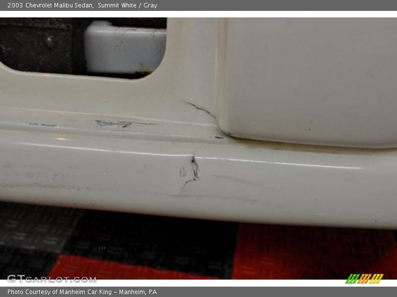 Summit White / Gray 2003 Chevrolet Malibu Sedan