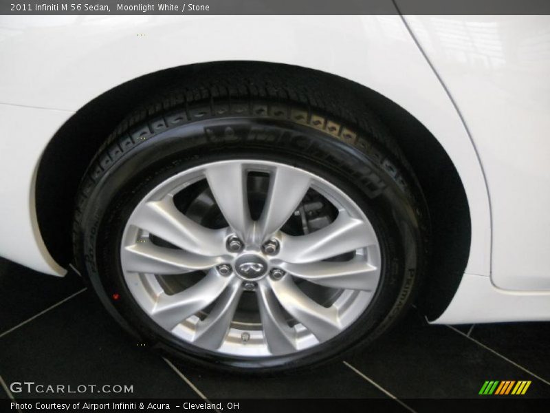 Moonlight White / Stone 2011 Infiniti M 56 Sedan