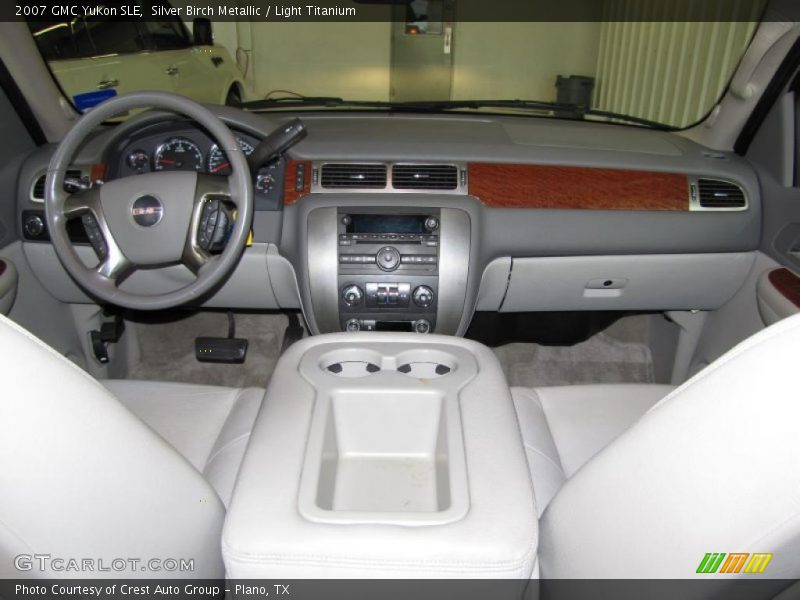 Light Titanium Interior - 2007 Yukon SLE 