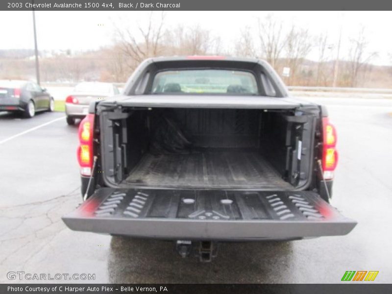 Black / Dark Charcoal 2003 Chevrolet Avalanche 1500 4x4