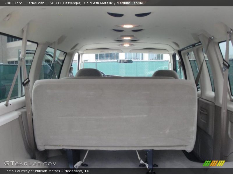  2005 E Series Van E150 XLT Passenger Medium Pebble Interior