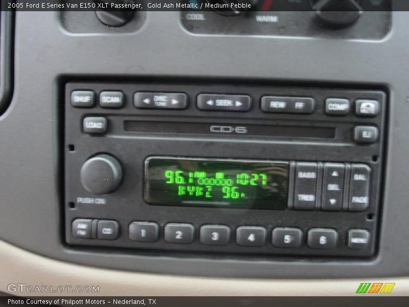 Gold Ash Metallic / Medium Pebble 2005 Ford E Series Van E150 XLT Passenger