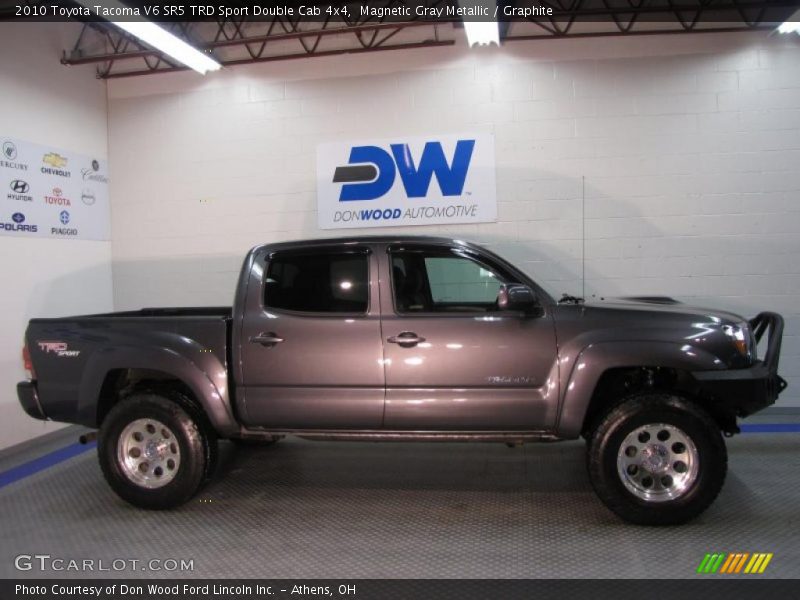 Magnetic Gray Metallic / Graphite 2010 Toyota Tacoma V6 SR5 TRD Sport Double Cab 4x4