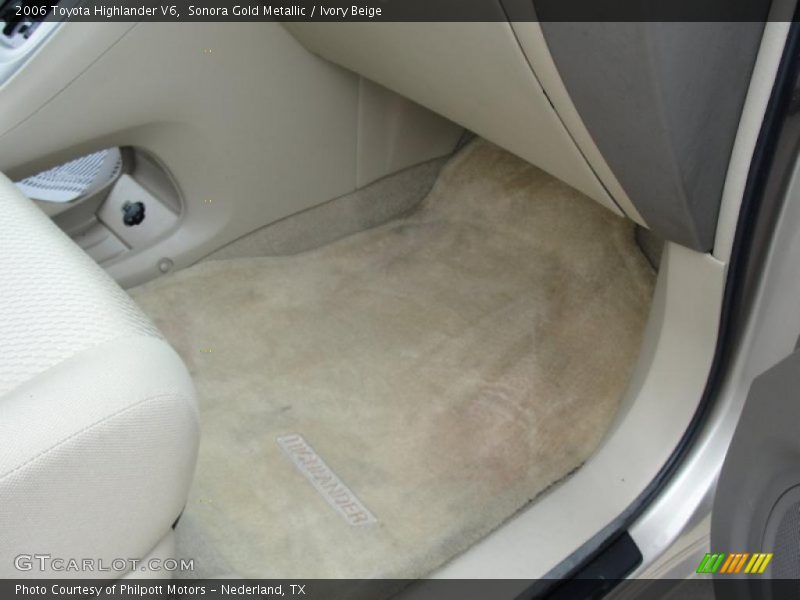 Sonora Gold Metallic / Ivory Beige 2006 Toyota Highlander V6
