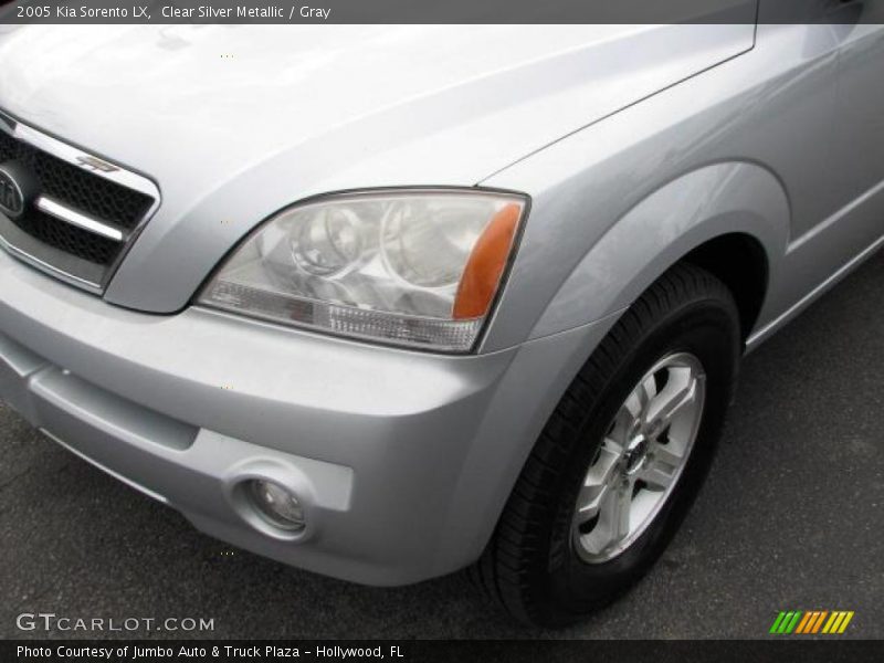 Clear Silver Metallic / Gray 2005 Kia Sorento LX