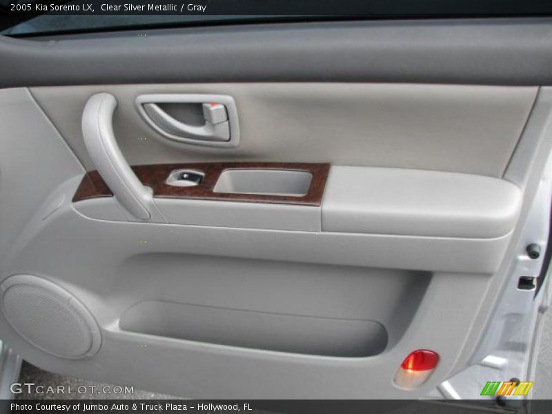 Clear Silver Metallic / Gray 2005 Kia Sorento LX