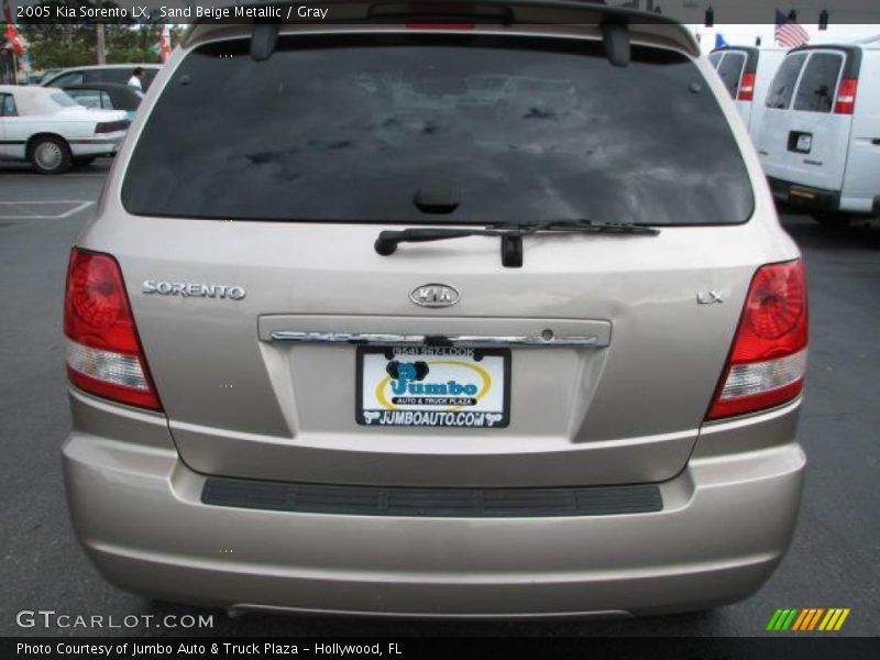 Sand Beige Metallic / Gray 2005 Kia Sorento LX