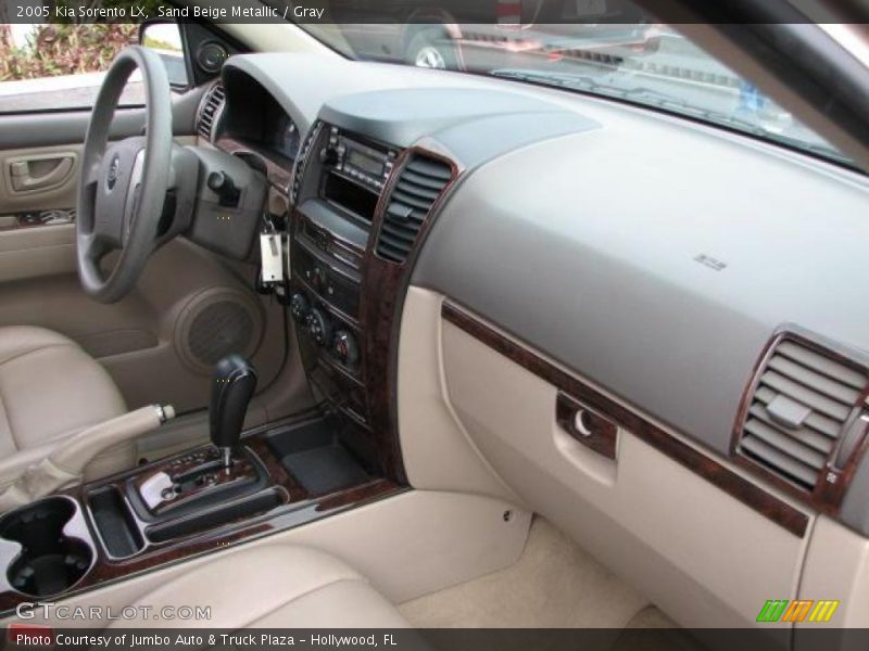 Sand Beige Metallic / Gray 2005 Kia Sorento LX