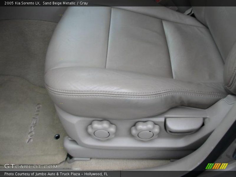 Sand Beige Metallic / Gray 2005 Kia Sorento LX