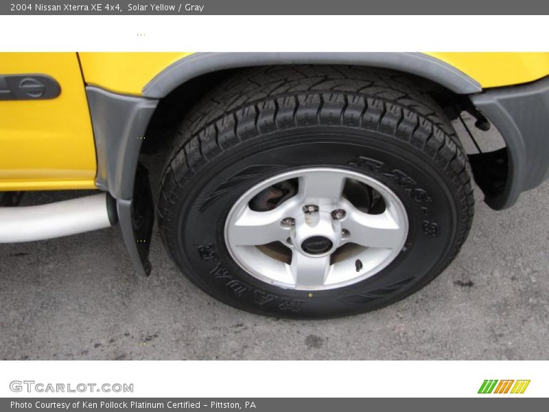 Solar Yellow / Gray 2004 Nissan Xterra XE 4x4