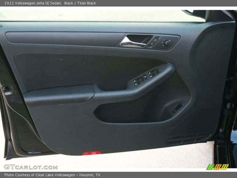 Door Panel of 2011 Jetta SE Sedan