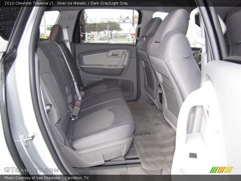 Silver Ice Metallic / Dark Gray/Light Gray 2010 Chevrolet Traverse LT