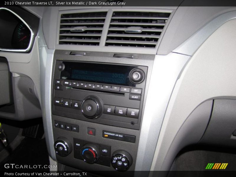 Silver Ice Metallic / Dark Gray/Light Gray 2010 Chevrolet Traverse LT