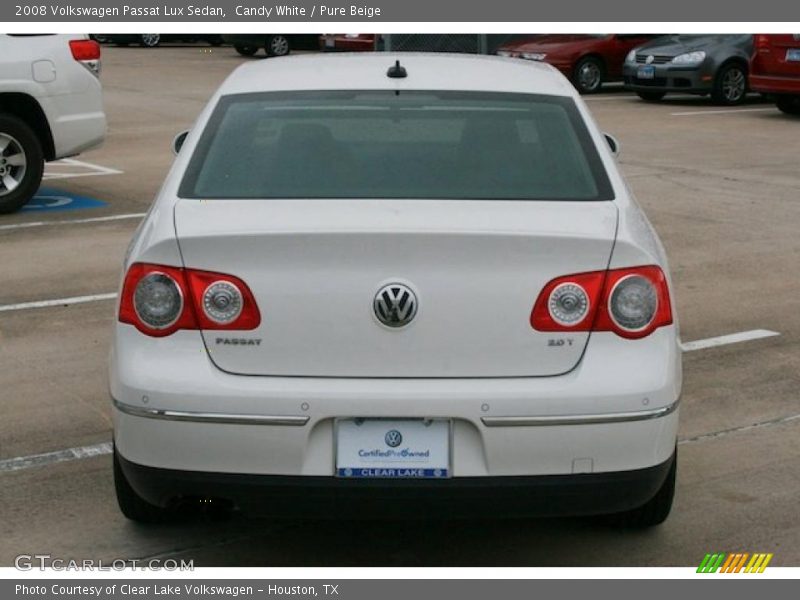 Candy White / Pure Beige 2008 Volkswagen Passat Lux Sedan