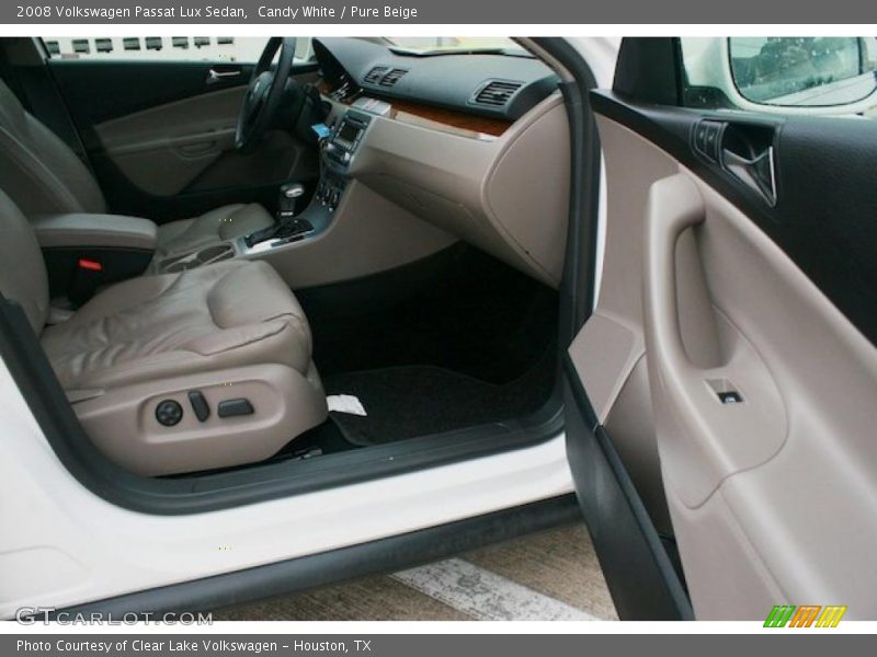 Candy White / Pure Beige 2008 Volkswagen Passat Lux Sedan