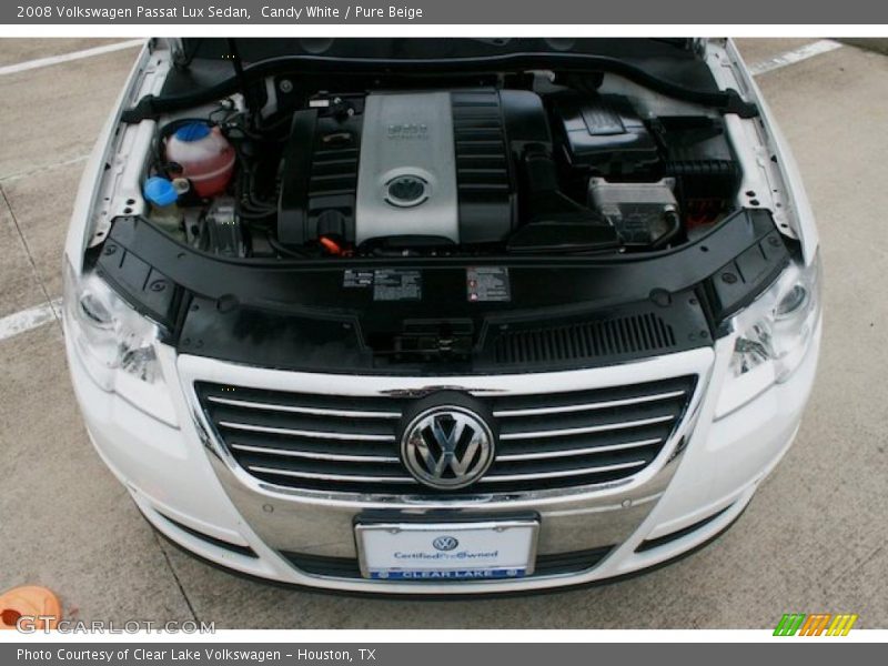 Candy White / Pure Beige 2008 Volkswagen Passat Lux Sedan