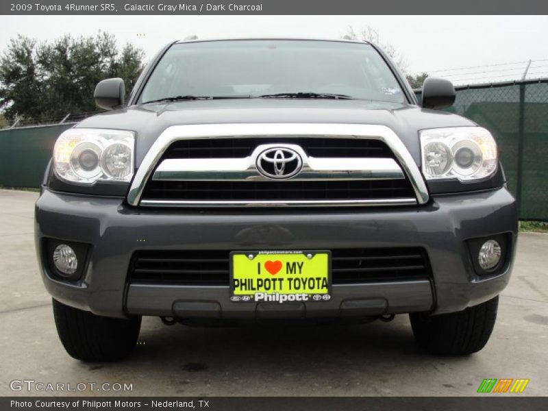 Galactic Gray Mica / Dark Charcoal 2009 Toyota 4Runner SR5