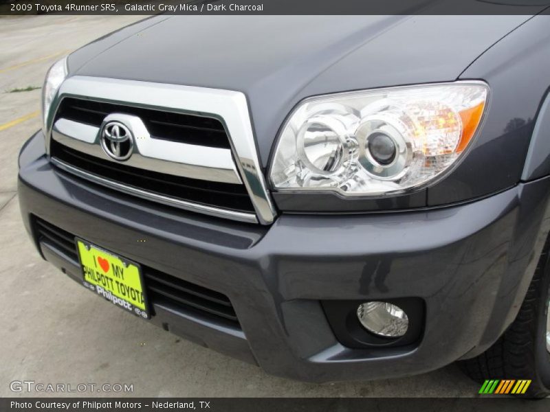 Galactic Gray Mica / Dark Charcoal 2009 Toyota 4Runner SR5