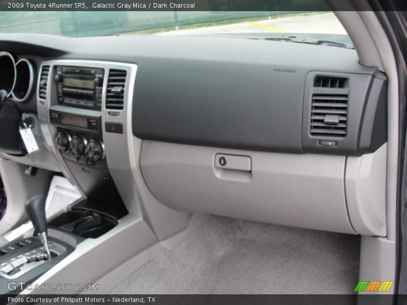 Galactic Gray Mica / Dark Charcoal 2009 Toyota 4Runner SR5