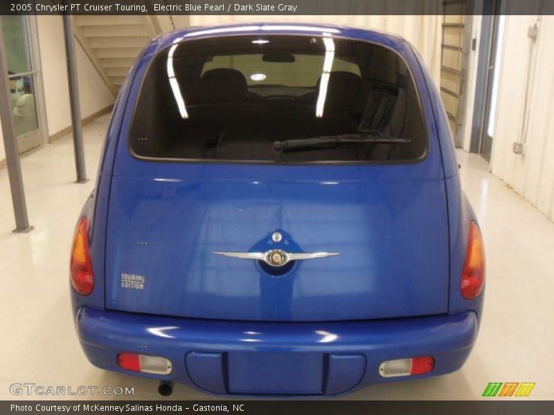 Electric Blue Pearl / Dark Slate Gray 2005 Chrysler PT Cruiser Touring