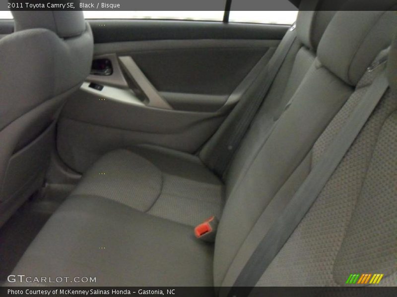 Black / Bisque 2011 Toyota Camry SE