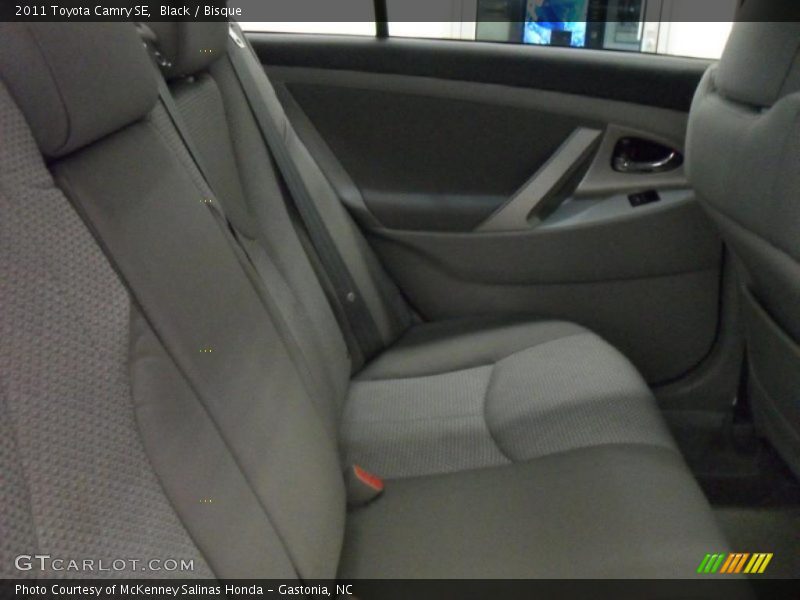 Black / Bisque 2011 Toyota Camry SE